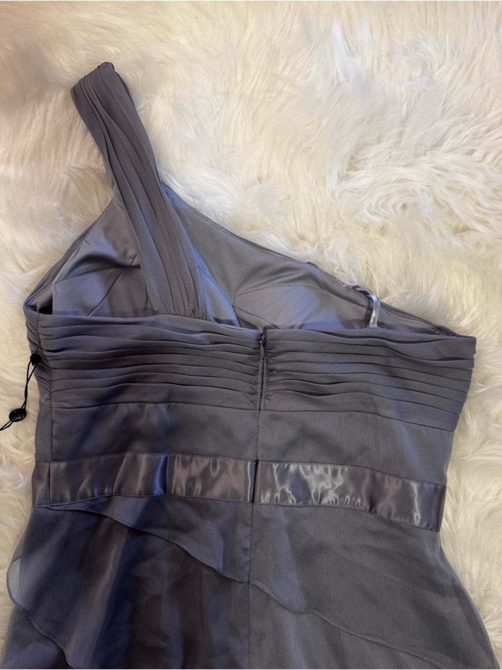 Adrianna Papell Draped One-Shoulder Flutter Chiffon Dress Size 8 NWT Silver Gray - Picture 9 of 12